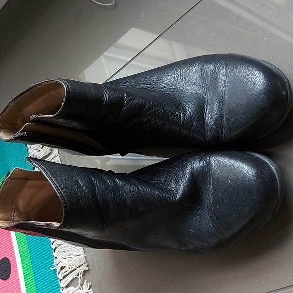 Easy Spirit leather wedge Chelsea boots - Picture 2 of 6